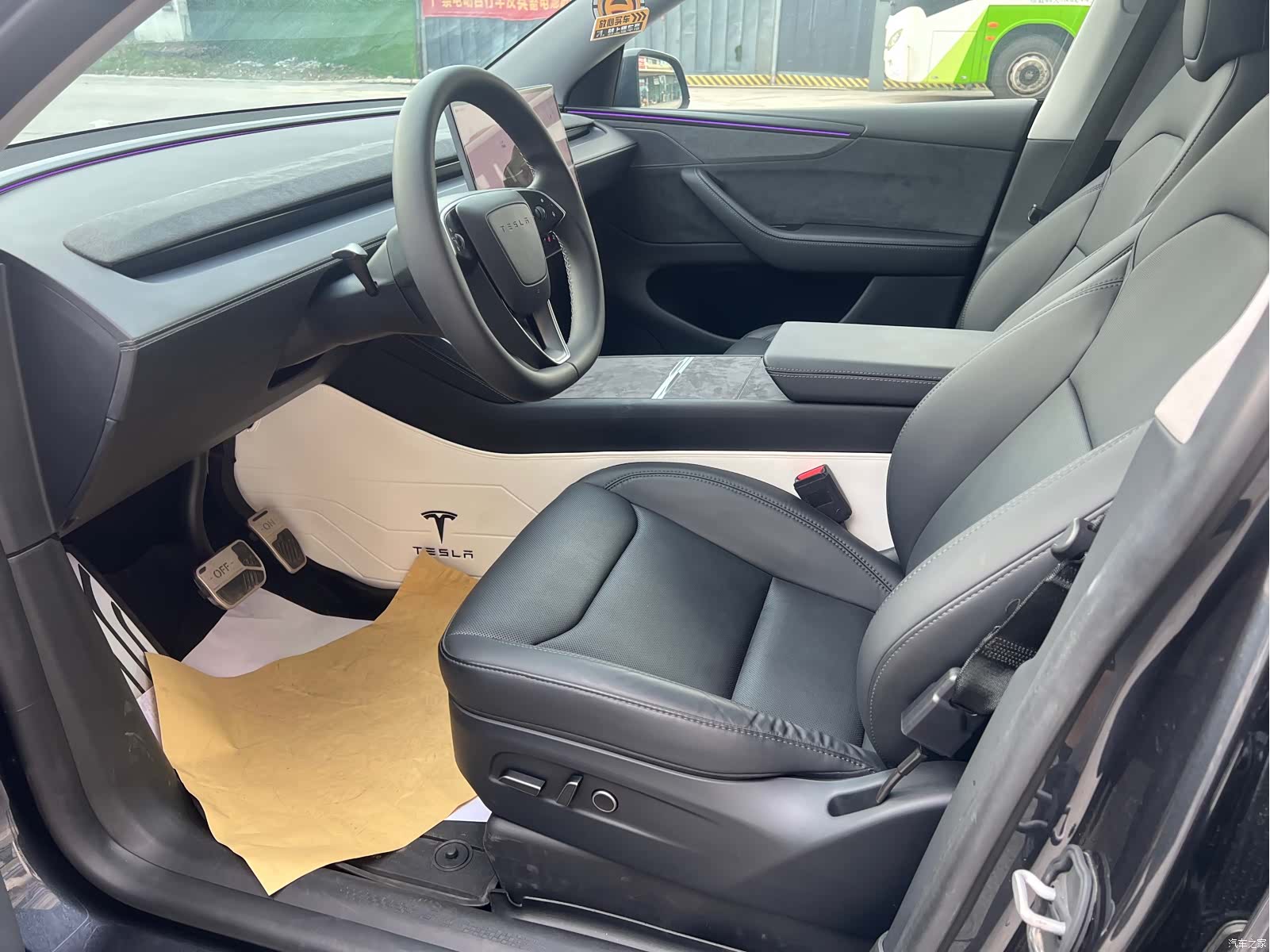 Tesla Model Y, 2025 7