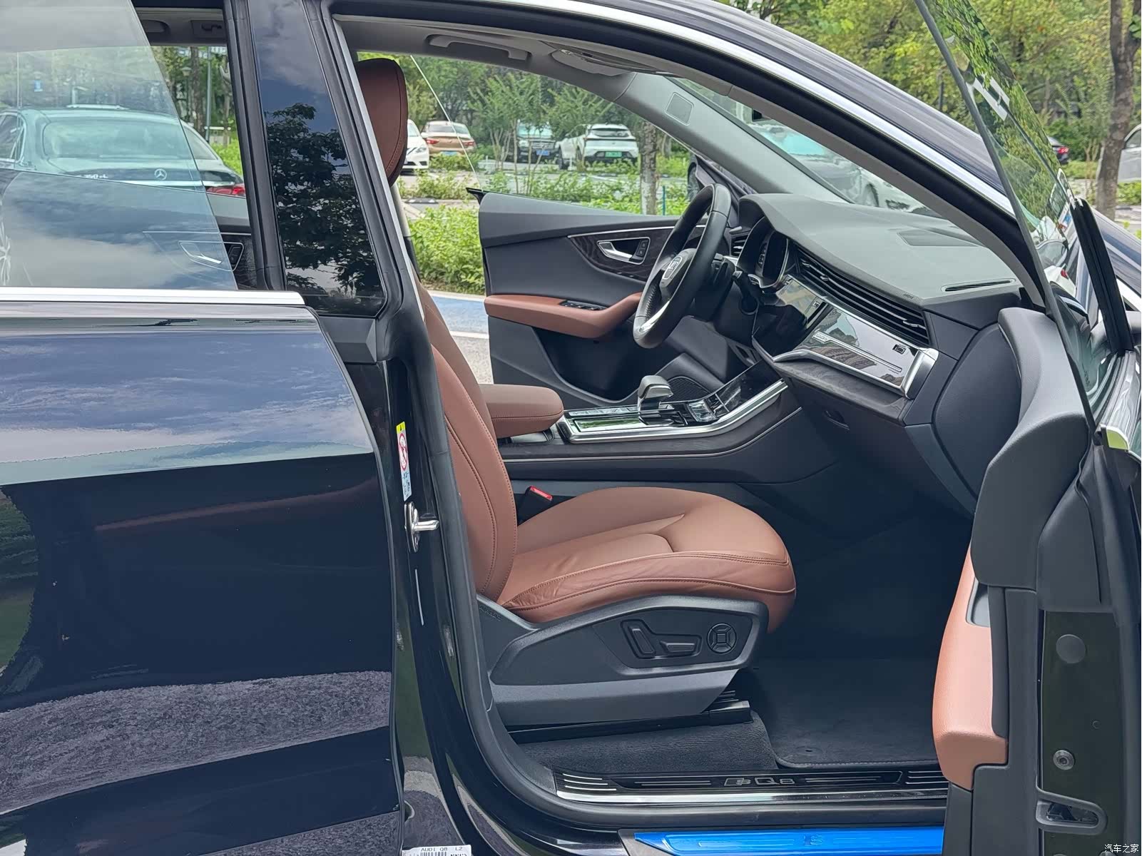 Audi Q8, 2020 7