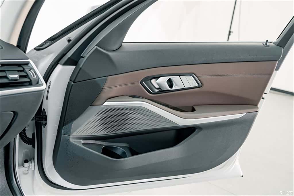 BMW 3 Series, 2021 13