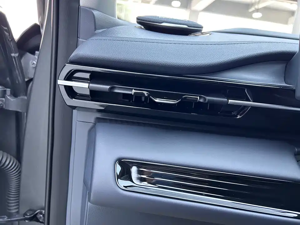 Geely Galaxy Galaxy E5