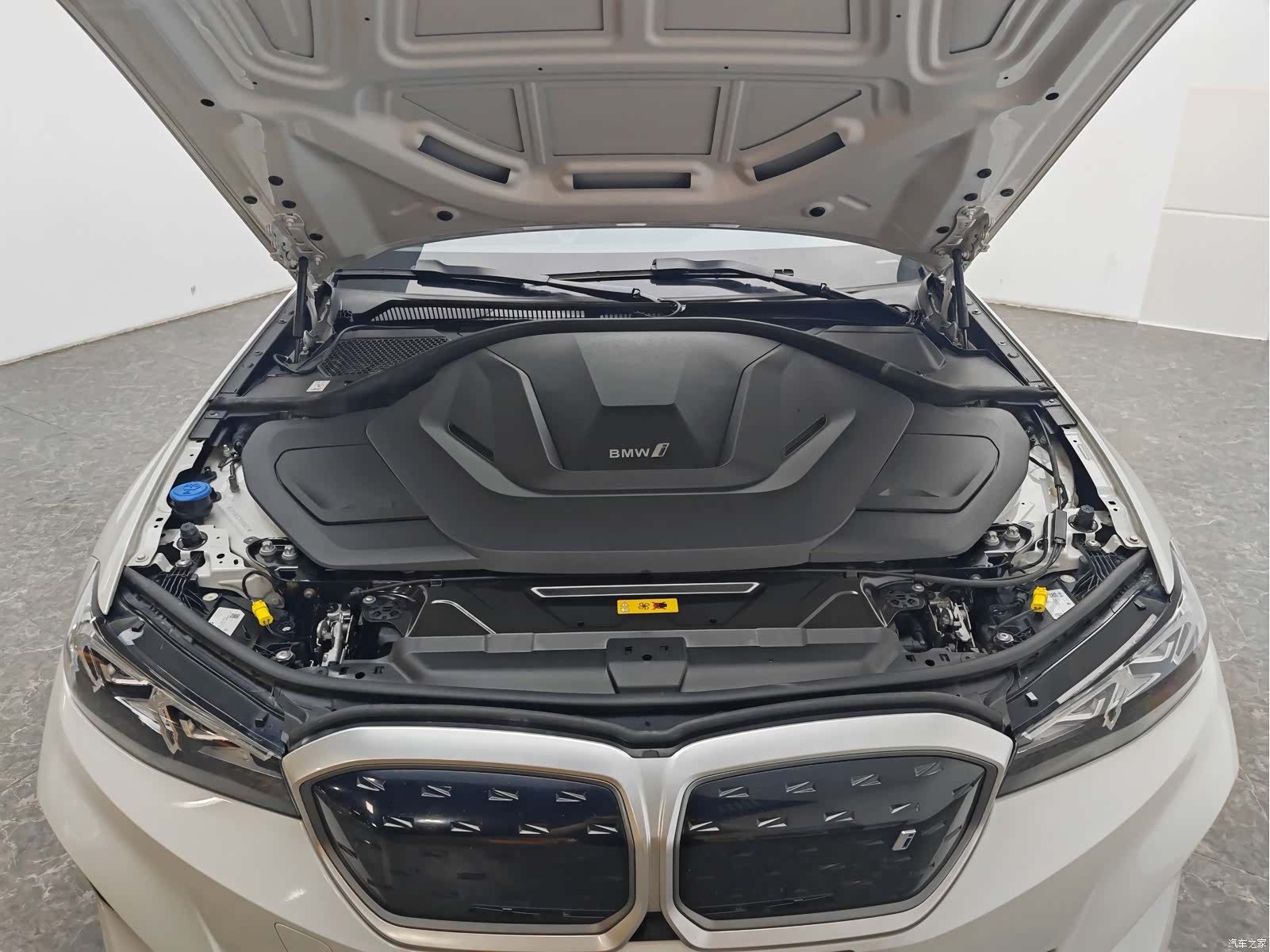 BMW i3, 2024 13