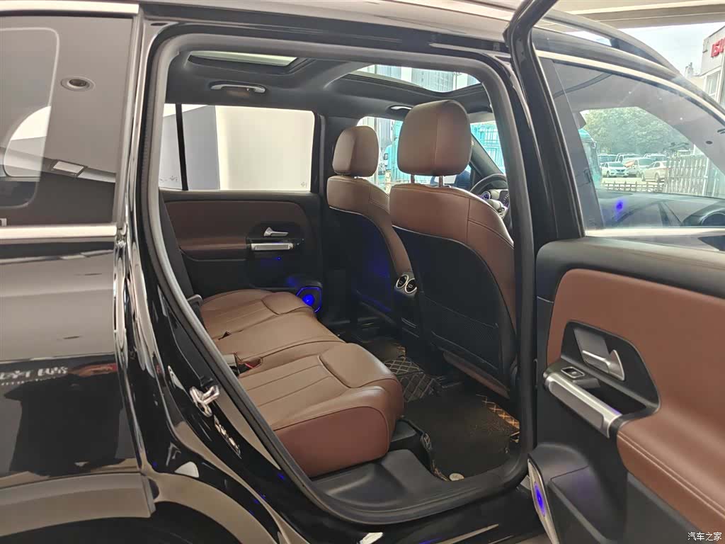 Mercedes-Benz GLB, 2023 14