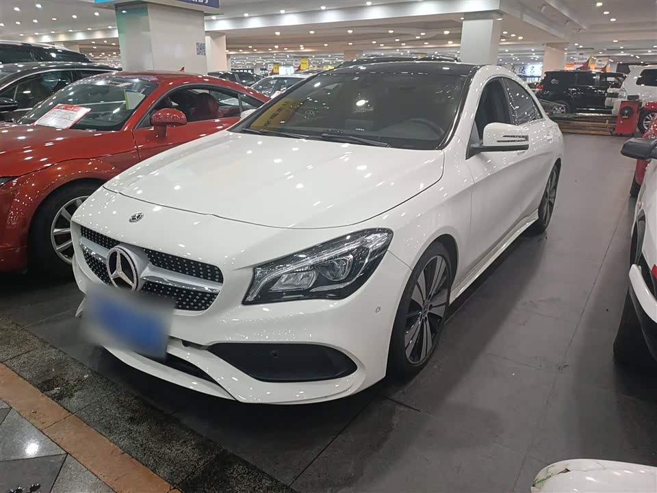 Mercedes-Benz CLA