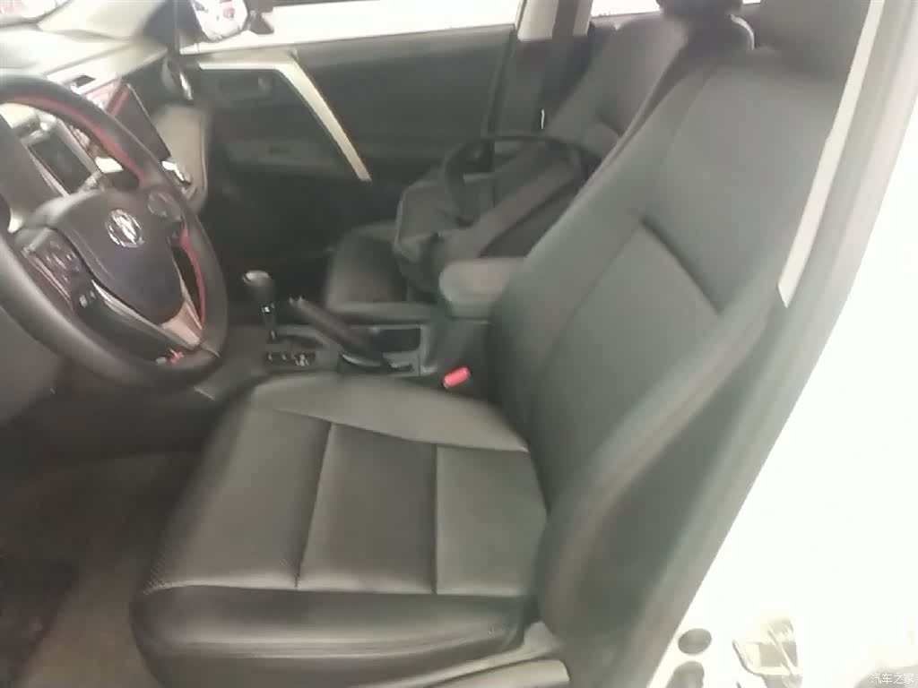 Toyota RAV4, 2016 15