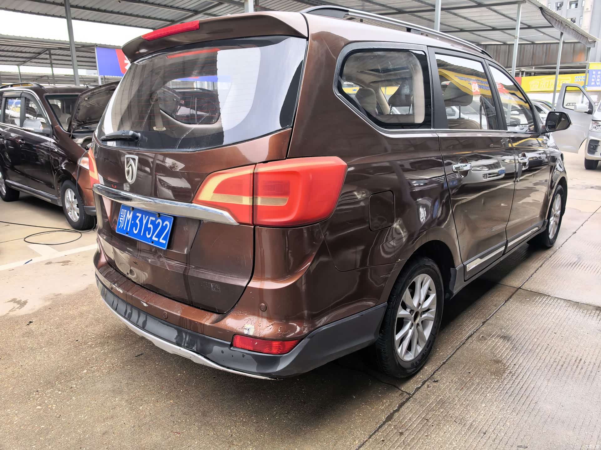 Wuling 730, 2016 6