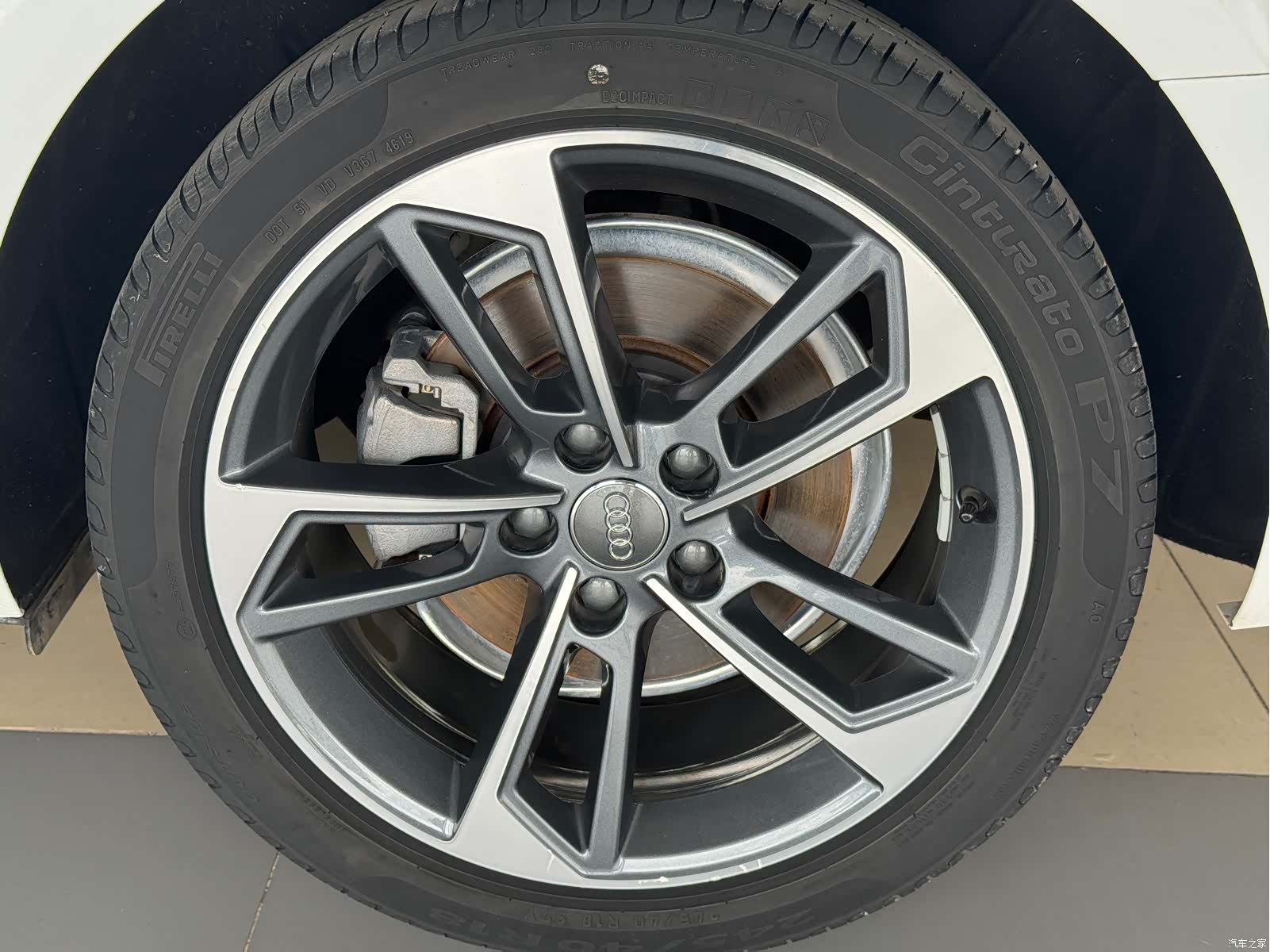 Audi A4L, 2020 15