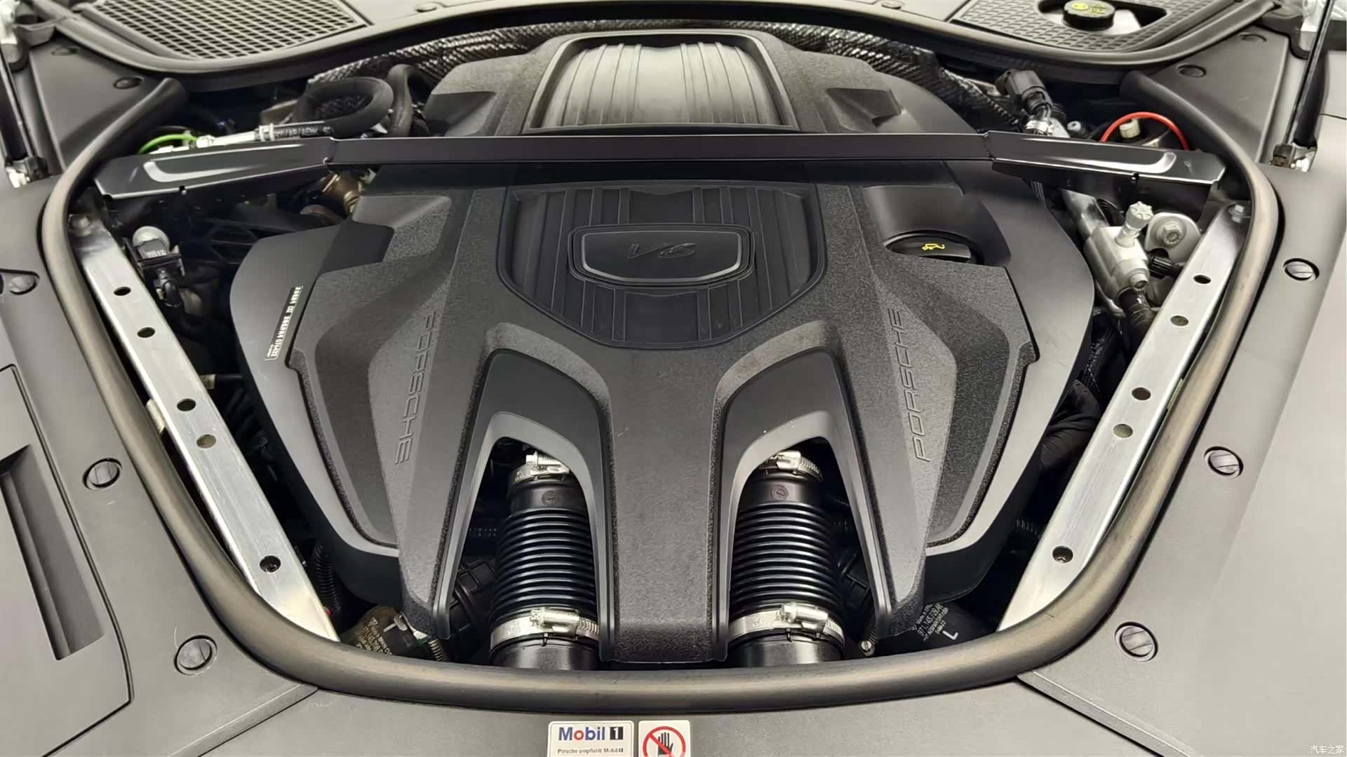 Porsche Panamera, 2023 13