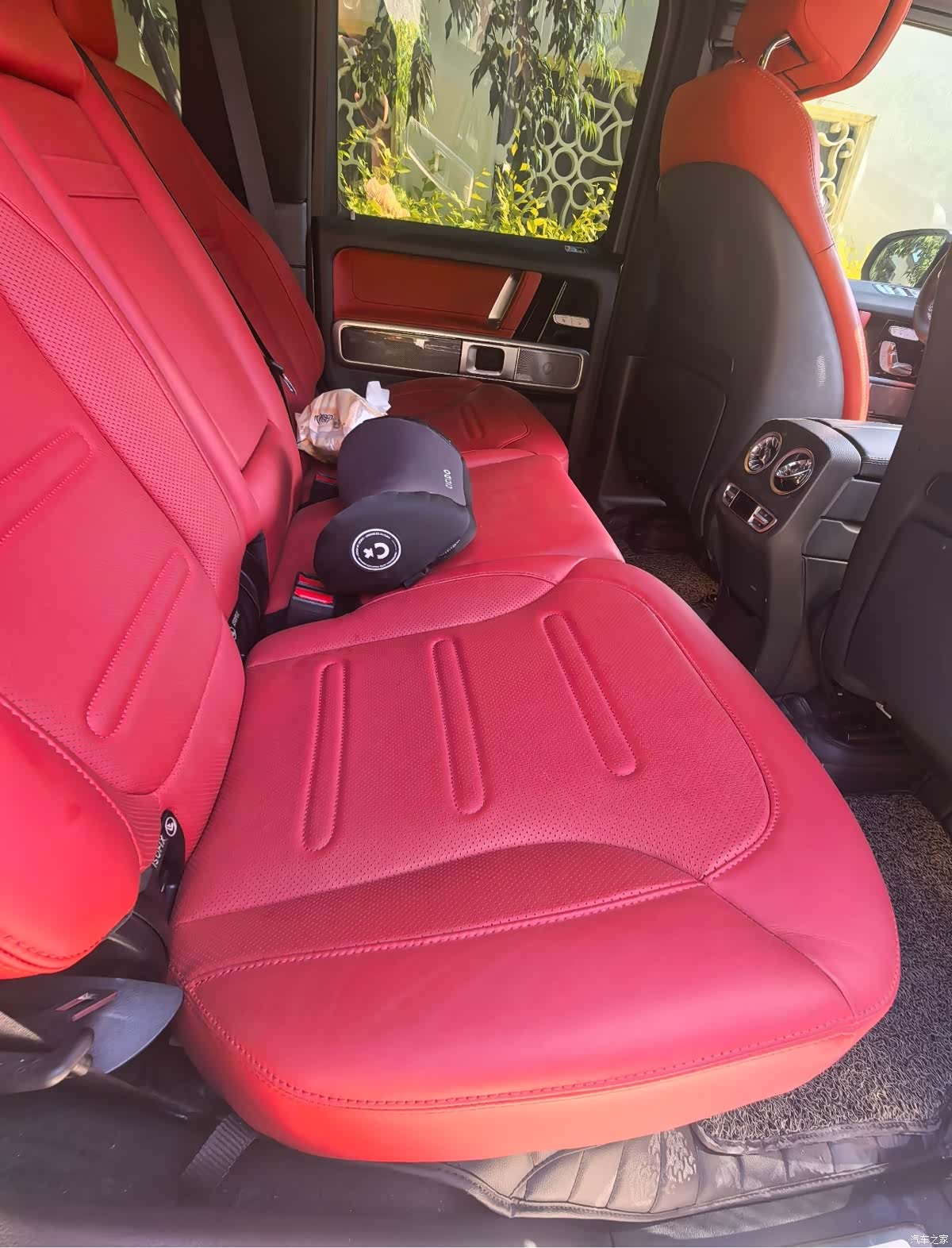 Mercedes-Benz G-Class, 2022 3