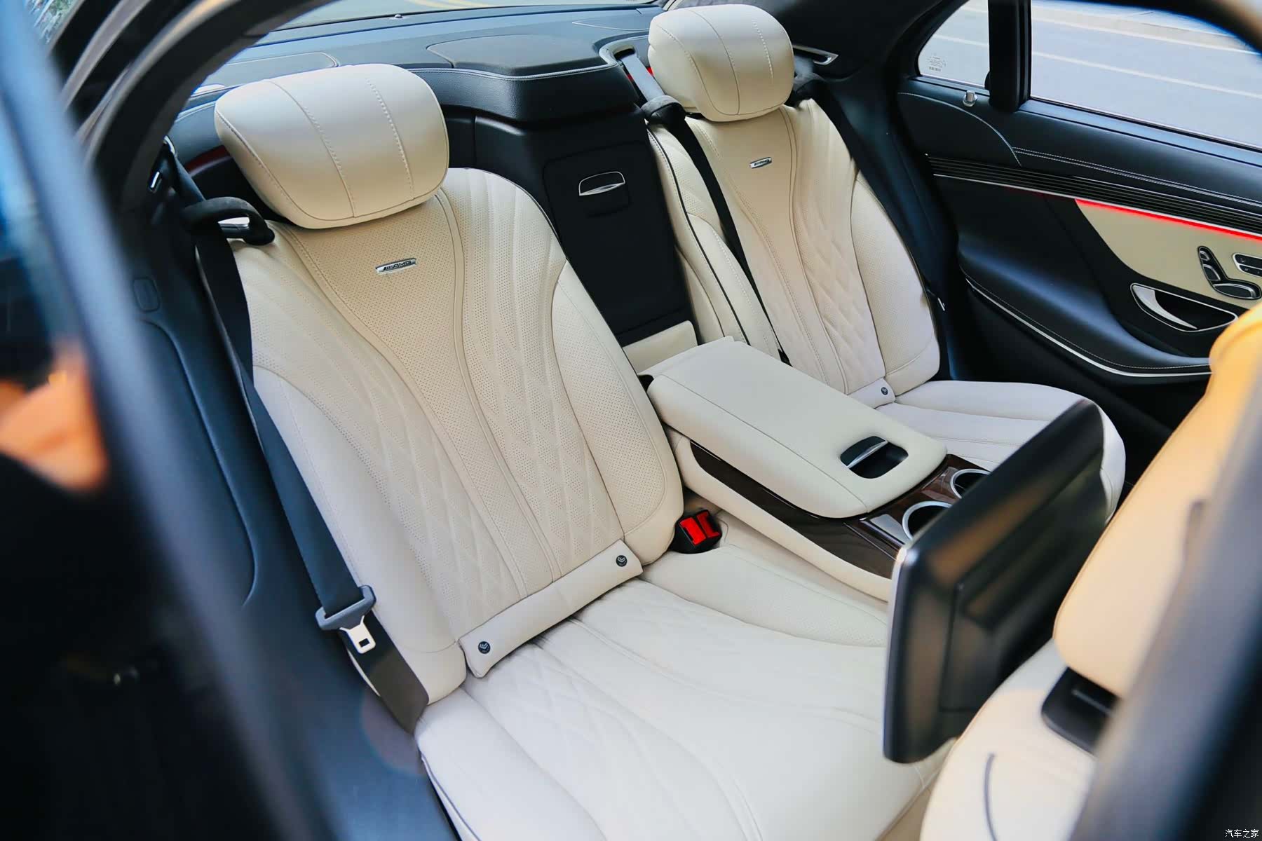 Mercedes-Benz S-Class, 2015 все фото