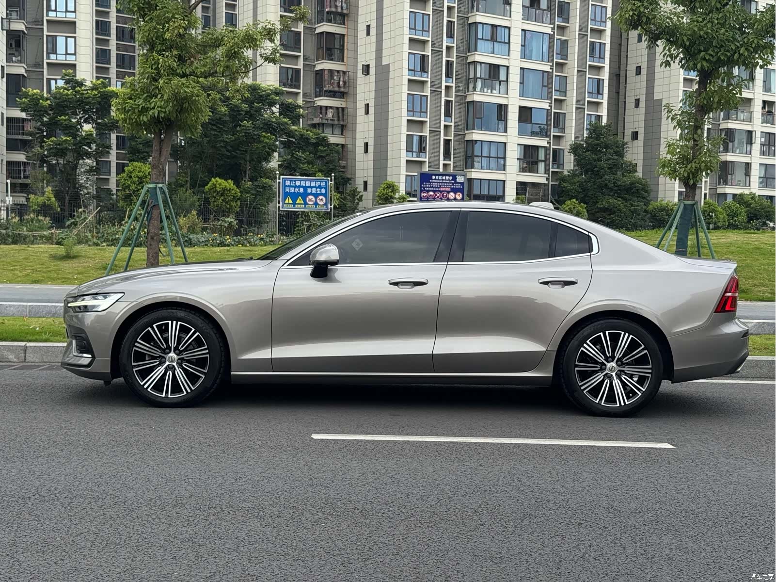 Volvo S60, 2020 19