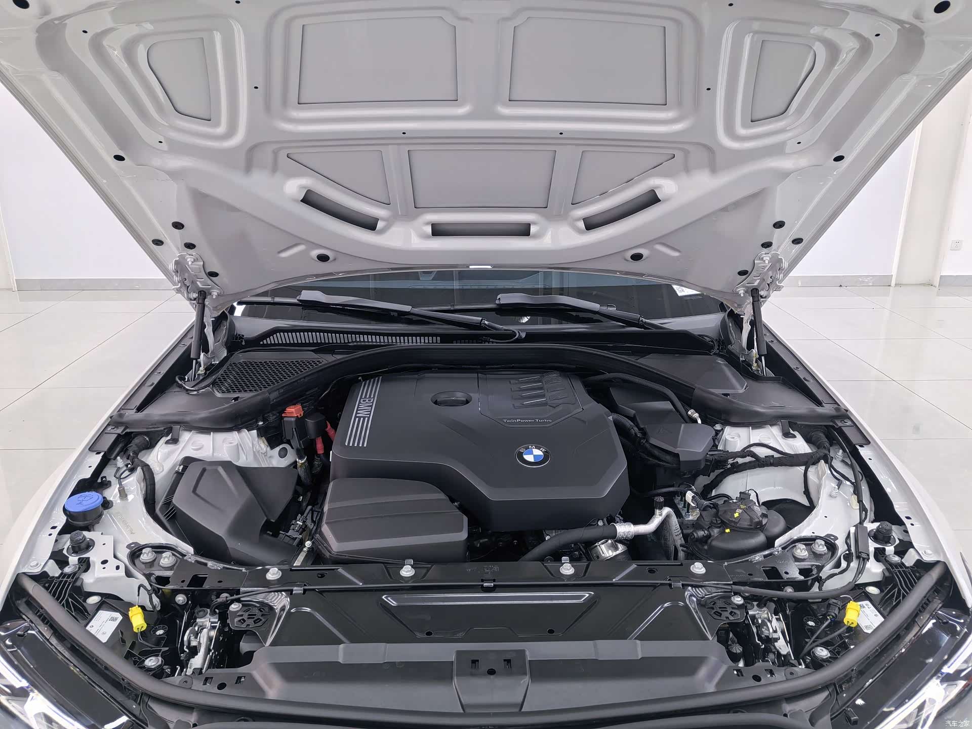 BMW 3 Series, 2024 9