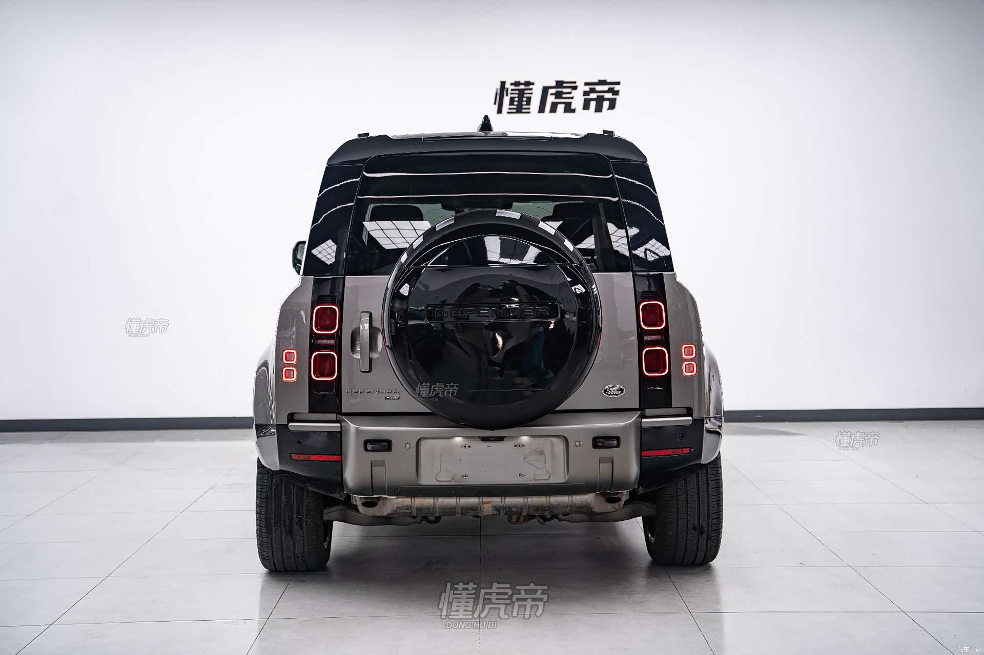 Land Rover Defender, 2021 6