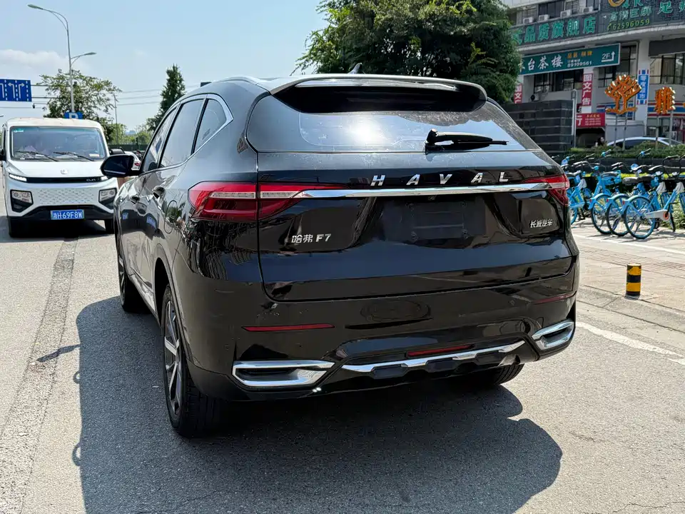 Haval F7