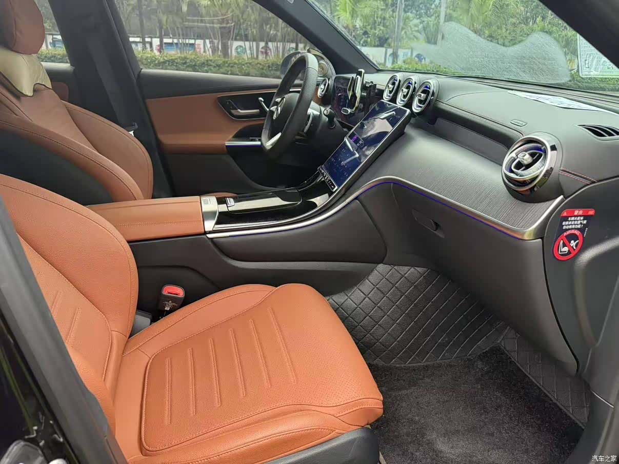 Mercedes-Benz GLC, 2025 13
