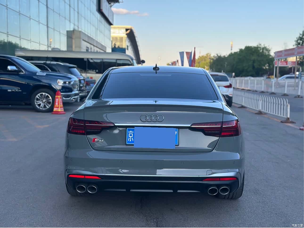 Audi S4, 2022 все фото