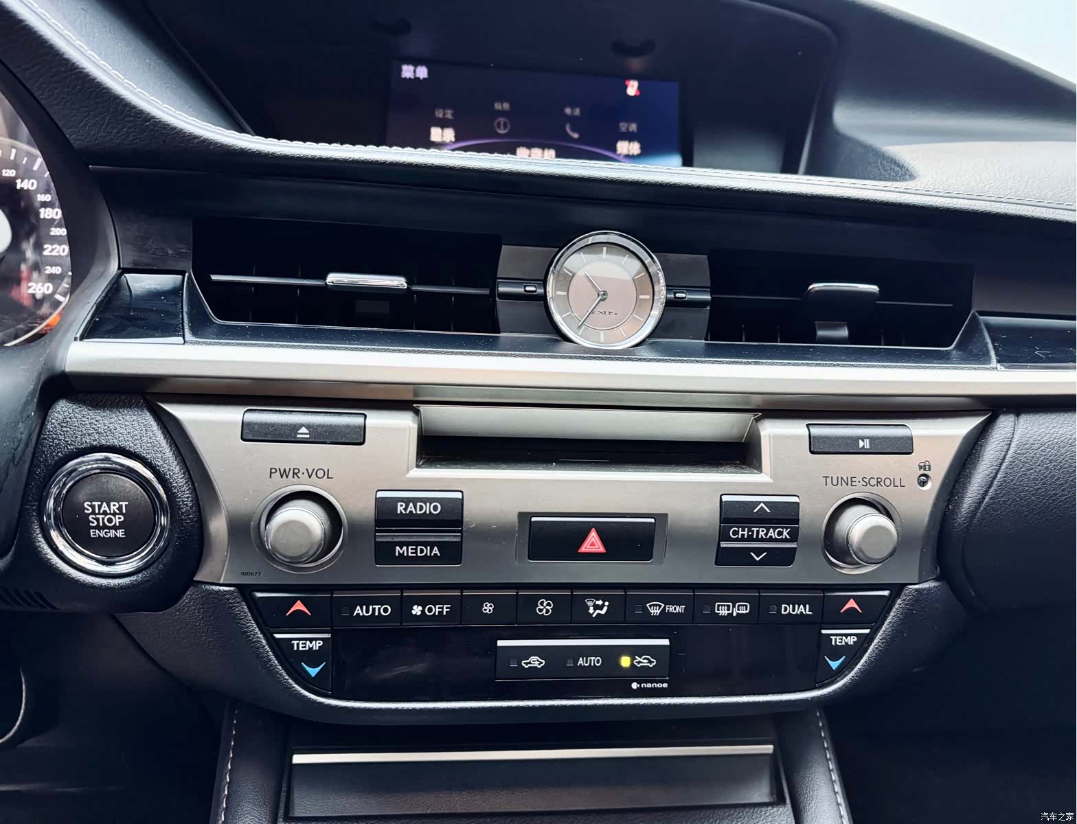 Lexus ES, 2017 14