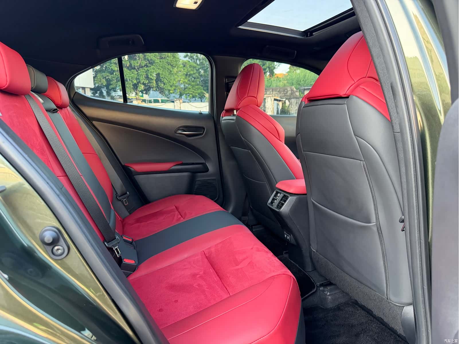 Lexus UX, 2020 9