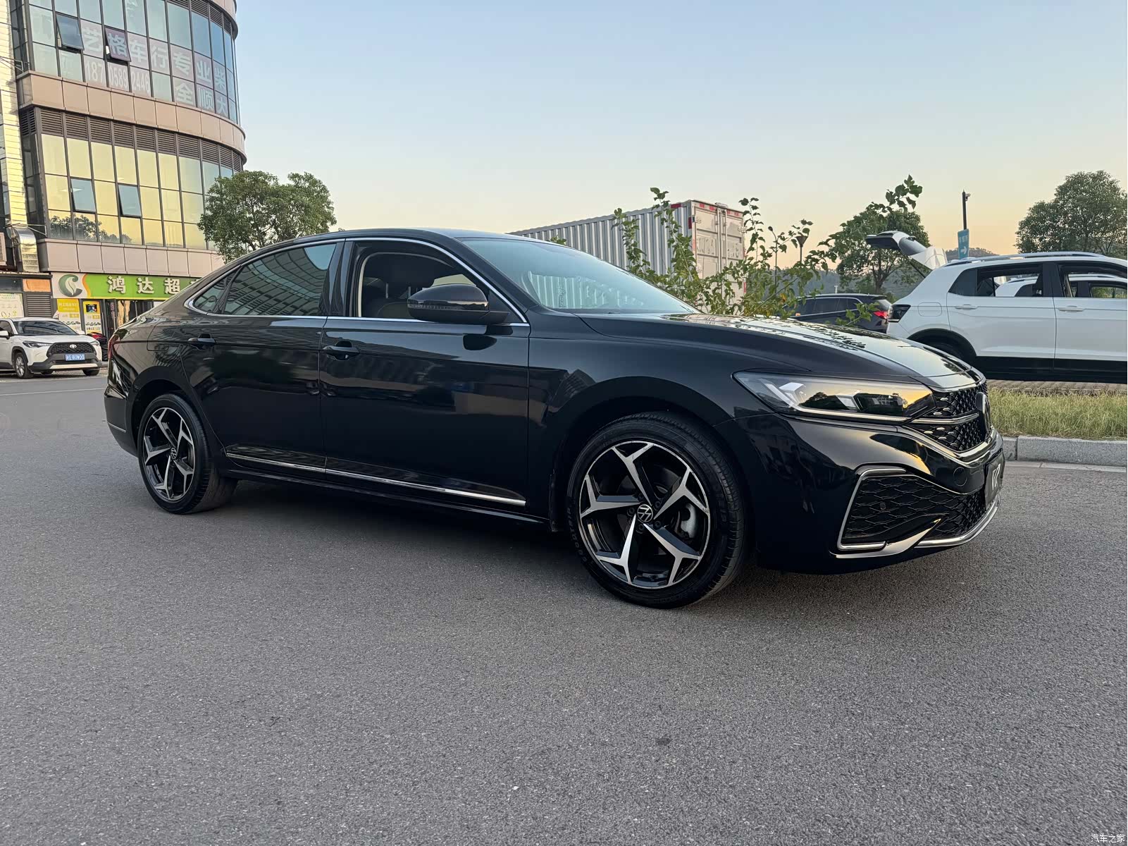 Volkswagen Passat, 2023 4