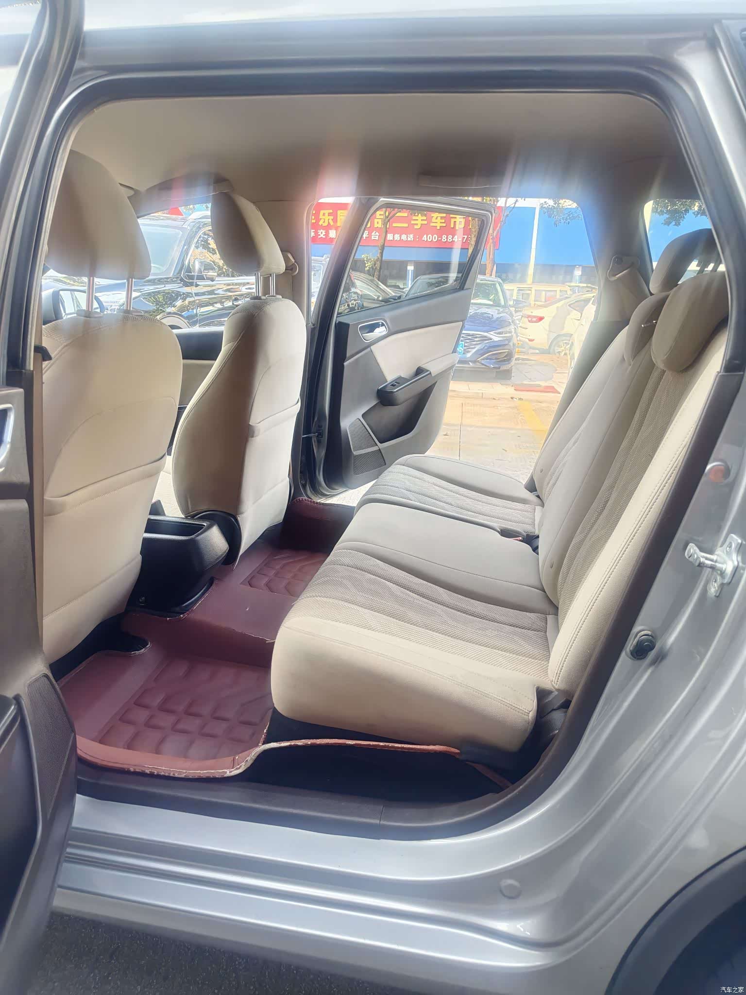 Wuling 310W, 2017 6
