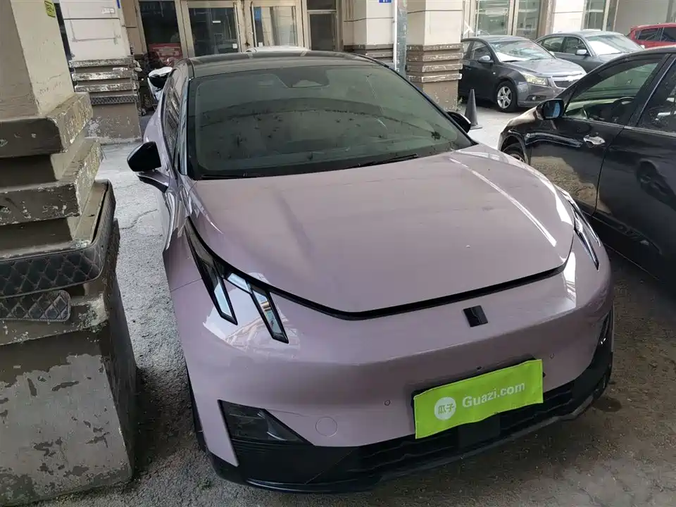 Lynk & Co Z20 Lynk & Co Z20