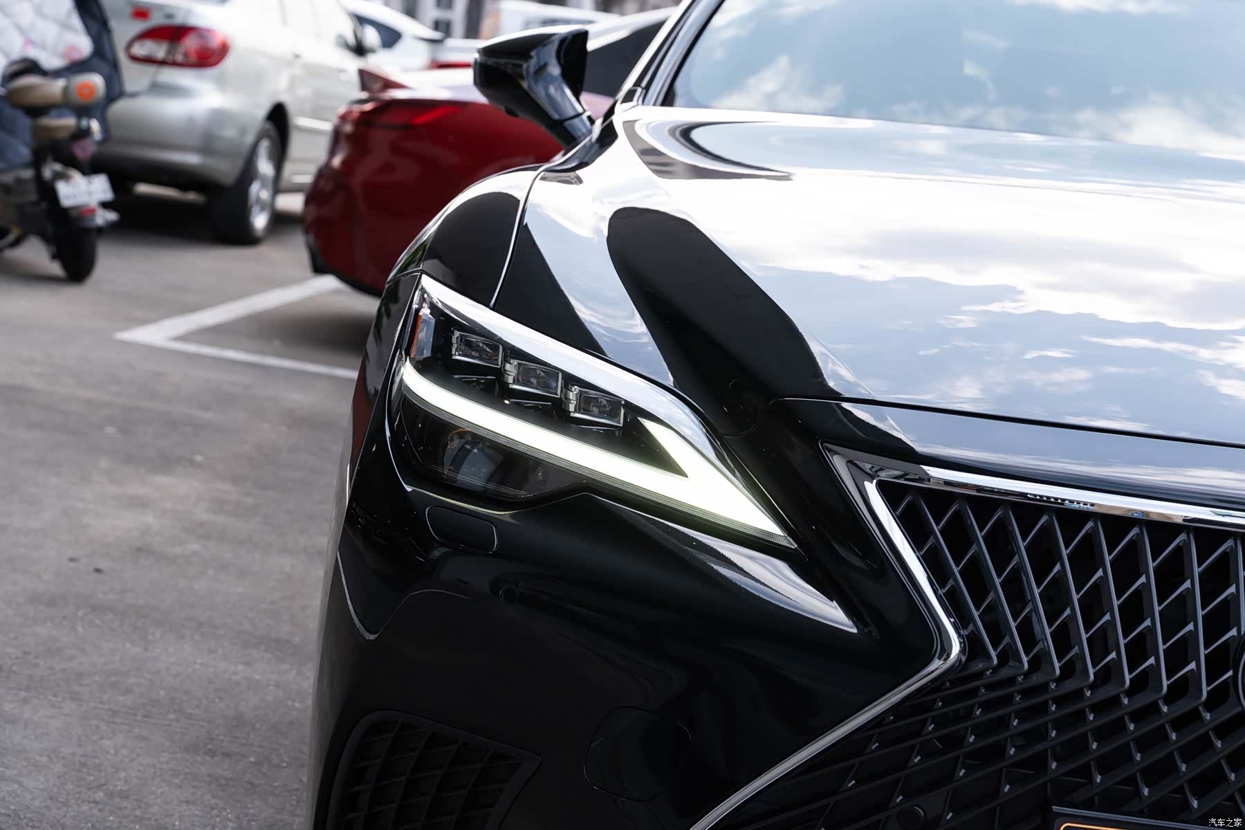Lexus LS, 2023 6