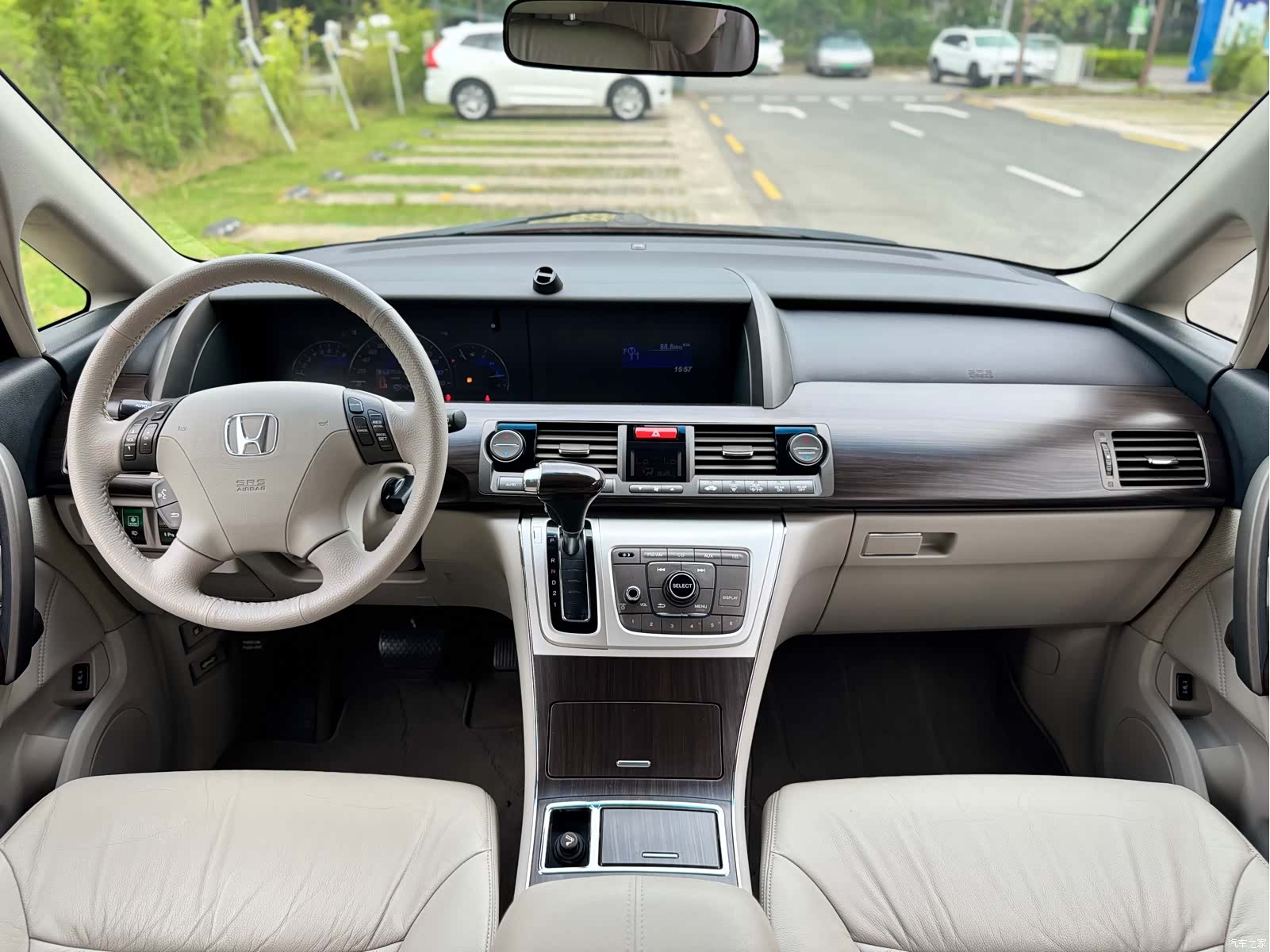 Honda Elysion, 2015 25