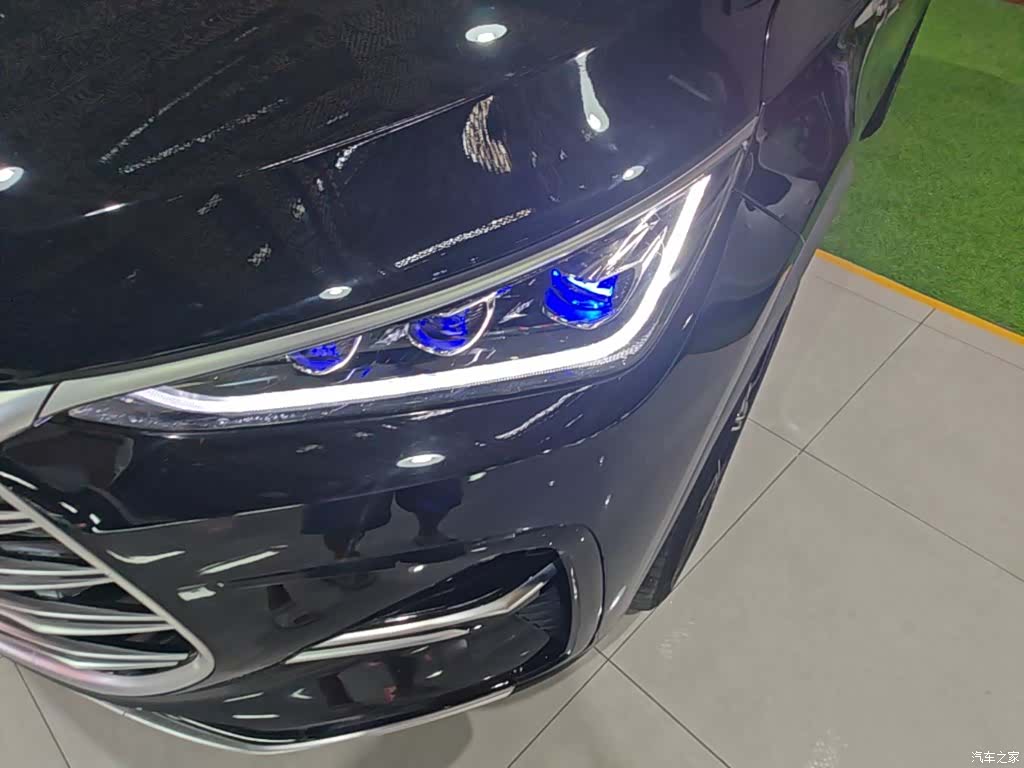 BYD Tang, 2022 18