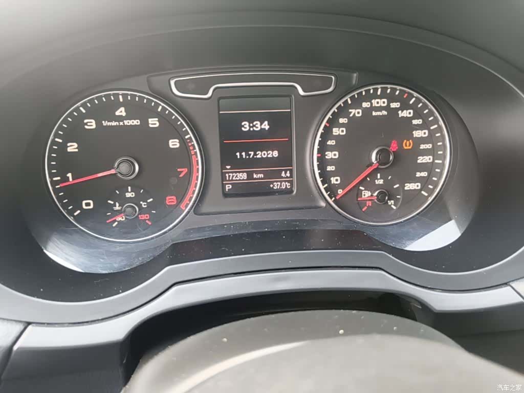 Audi Q3, 2014 12