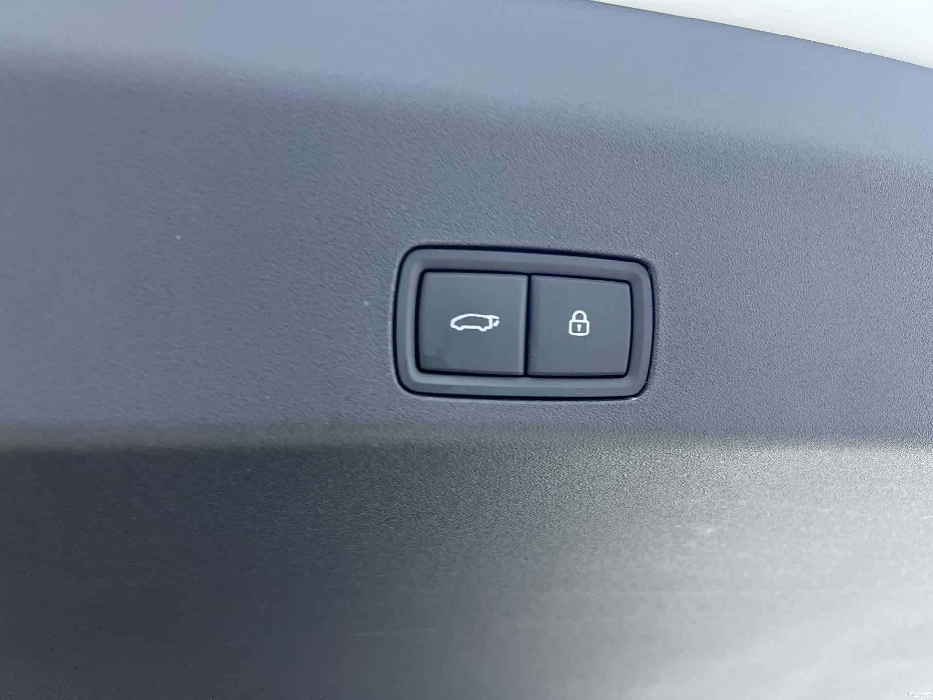 Li Auto MEGA, 2025 14