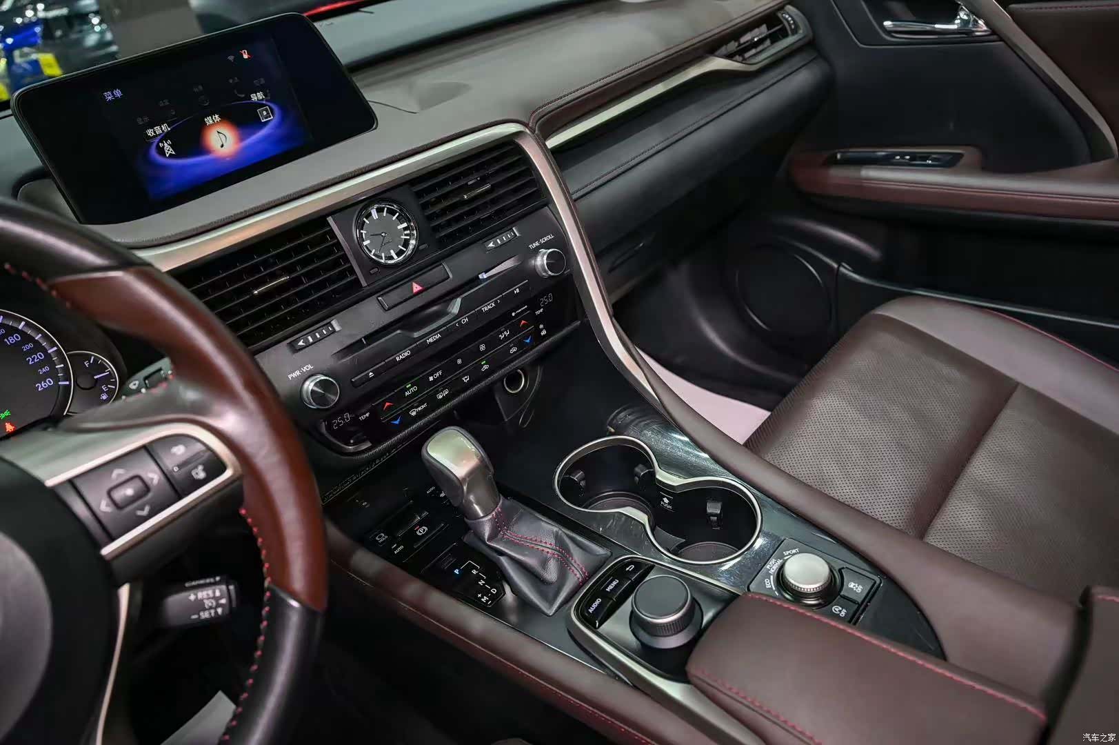Lexus RX, 2016 9