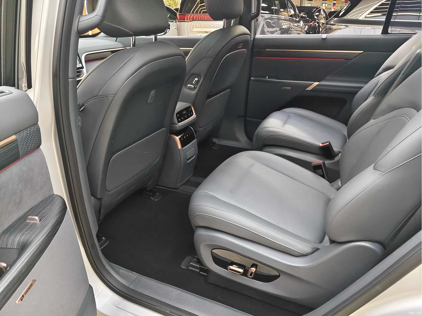 DongFeng eπ008, 2024 11