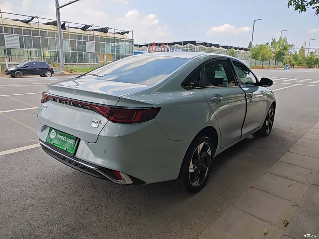 Geely Emgrand, 2022 7