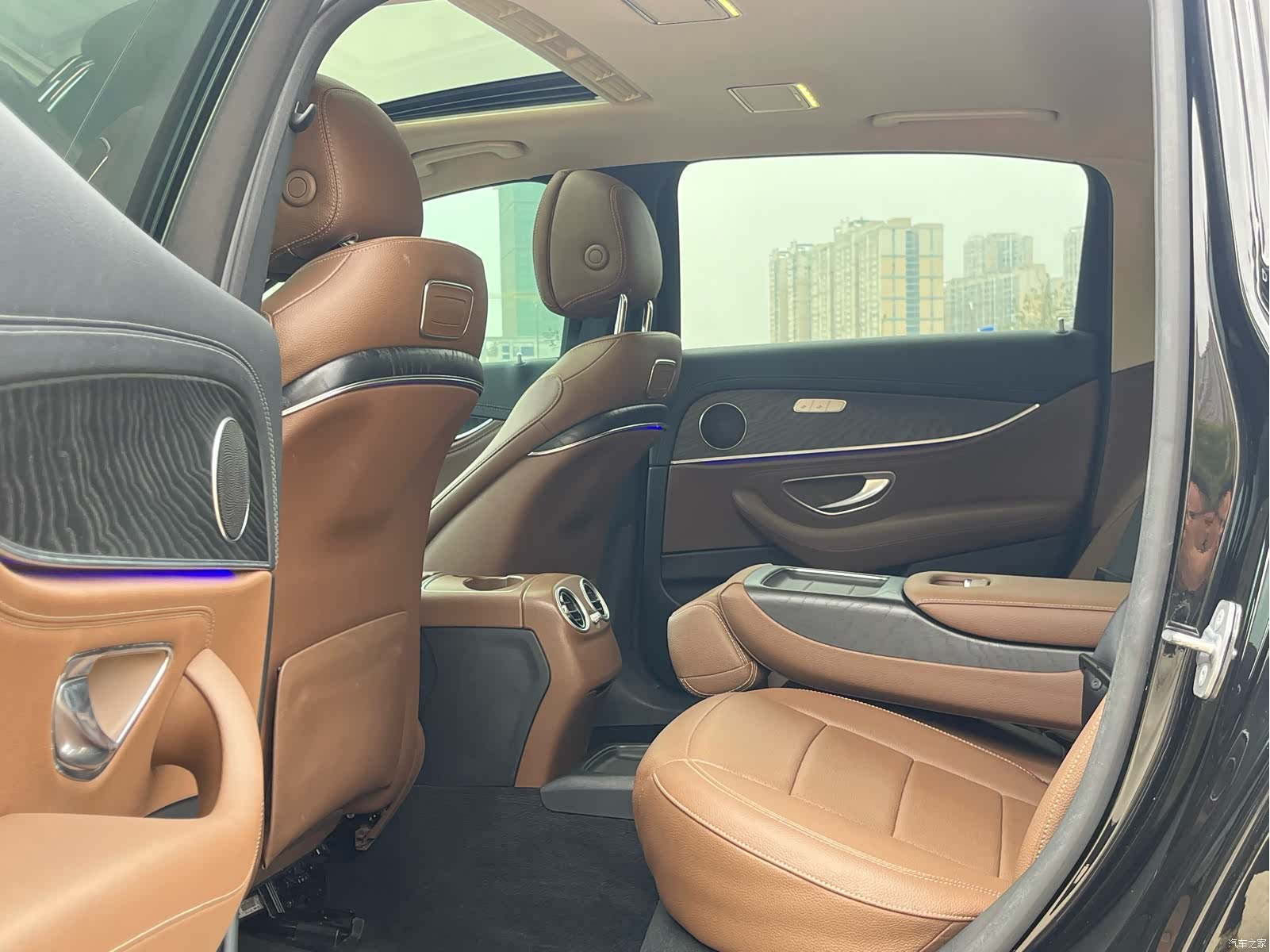 Mercedes-Benz E-Class, 2018 15
