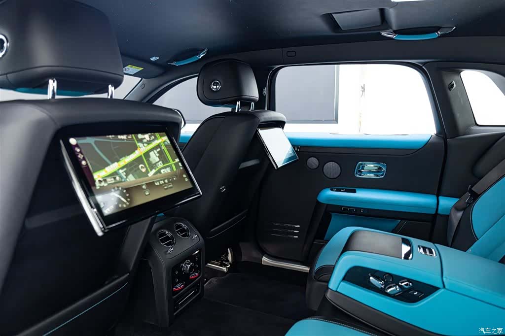 Rolls-Royce Ghost, 2023 12