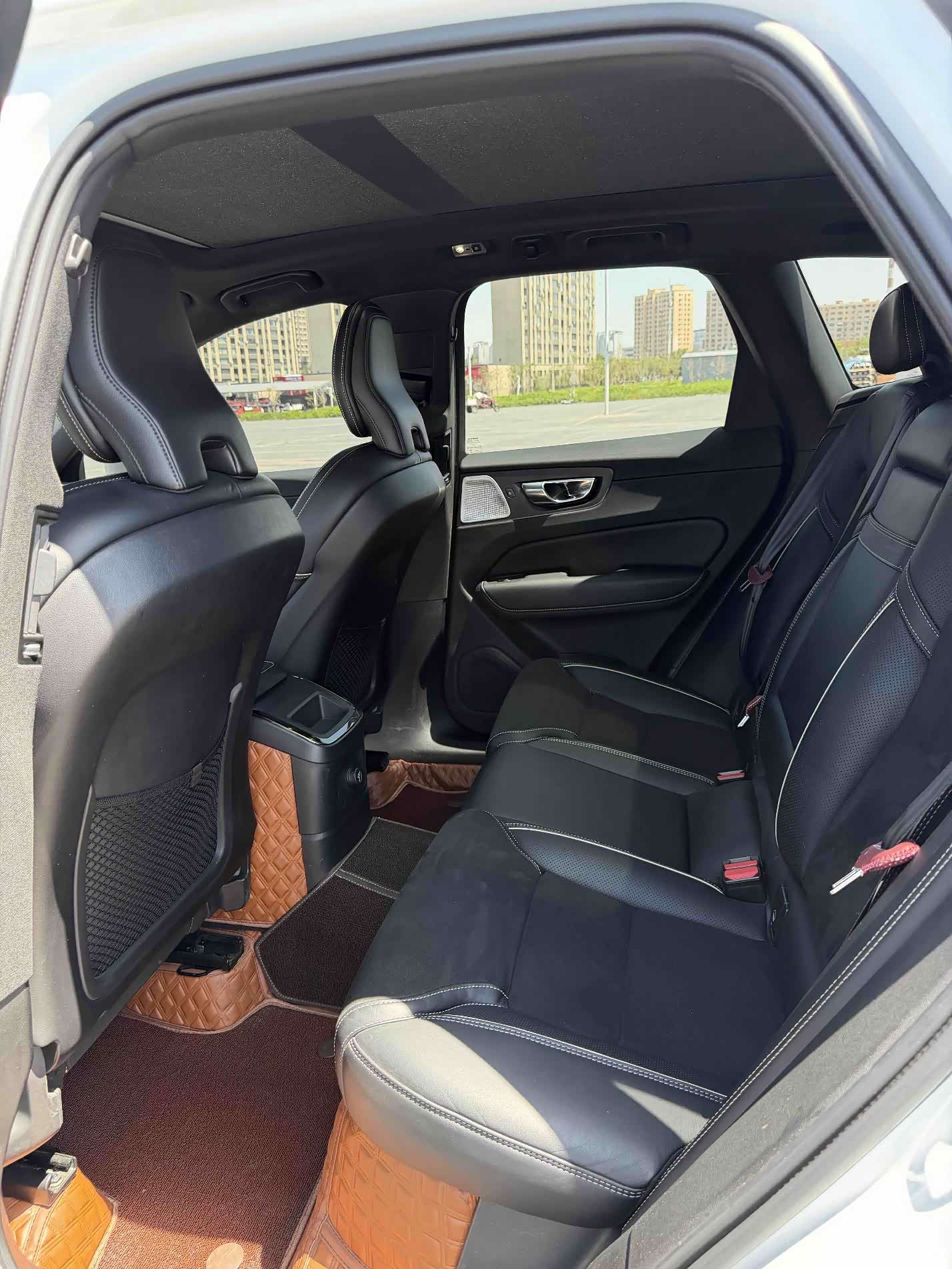 Volvo XC60, 2018 4