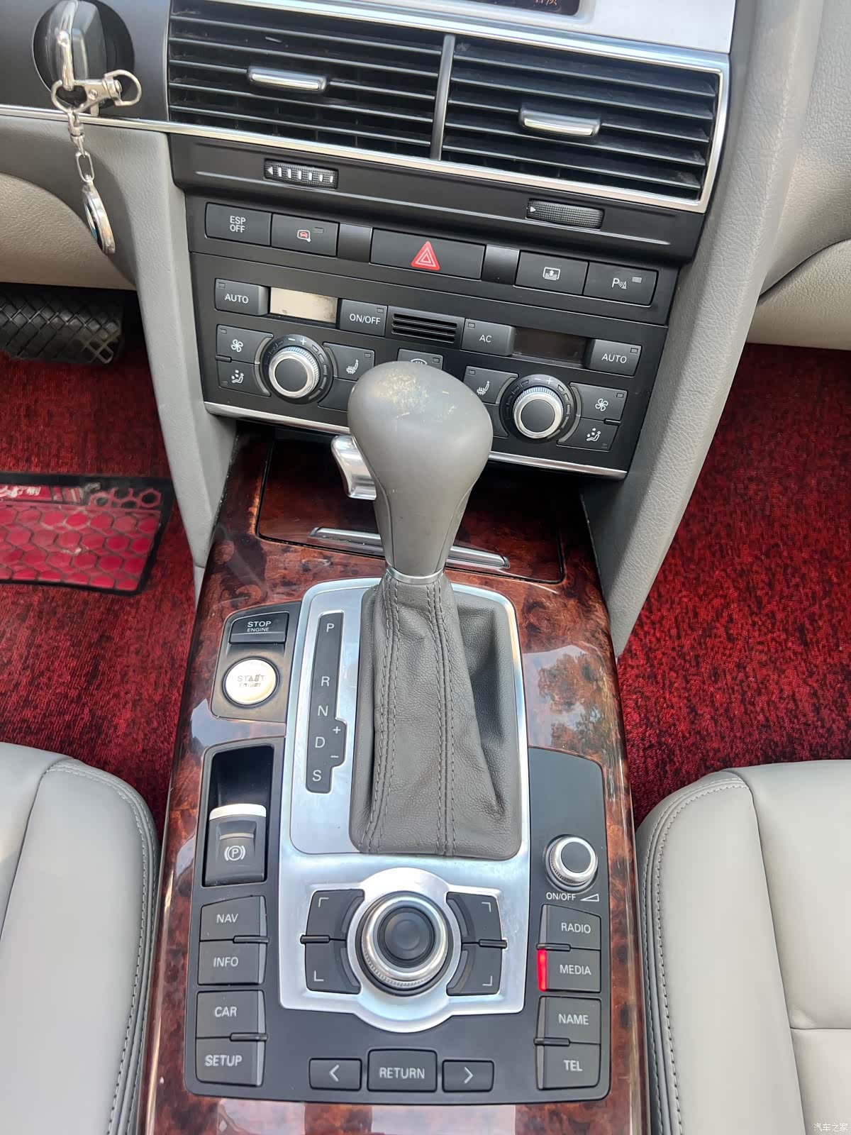 Audi A6L, 2012 9