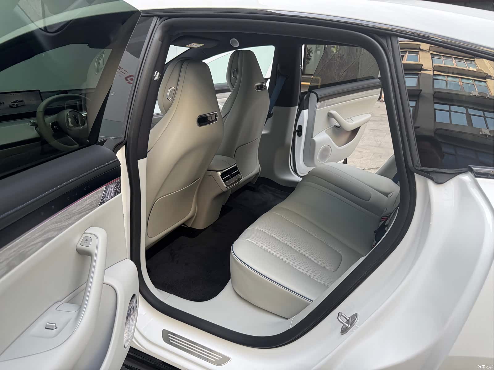 Luxeed S7, 2025 15