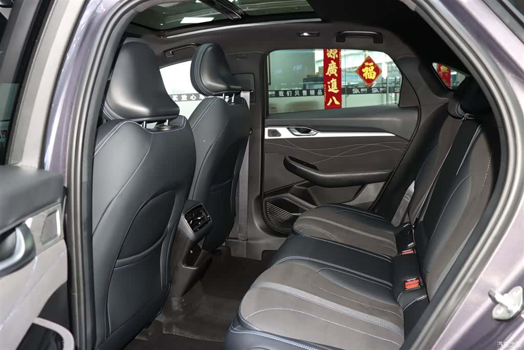 Geely Preface, 2025 10
