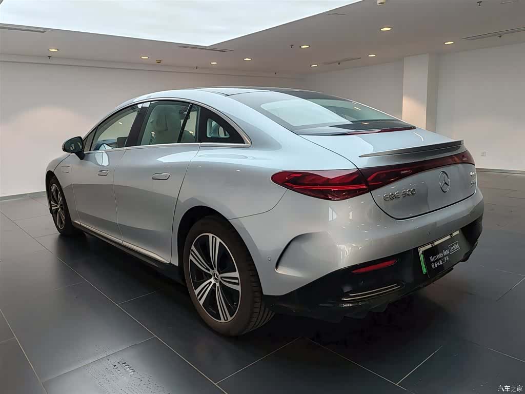 Mercedes-Benz EQE, 2025 6