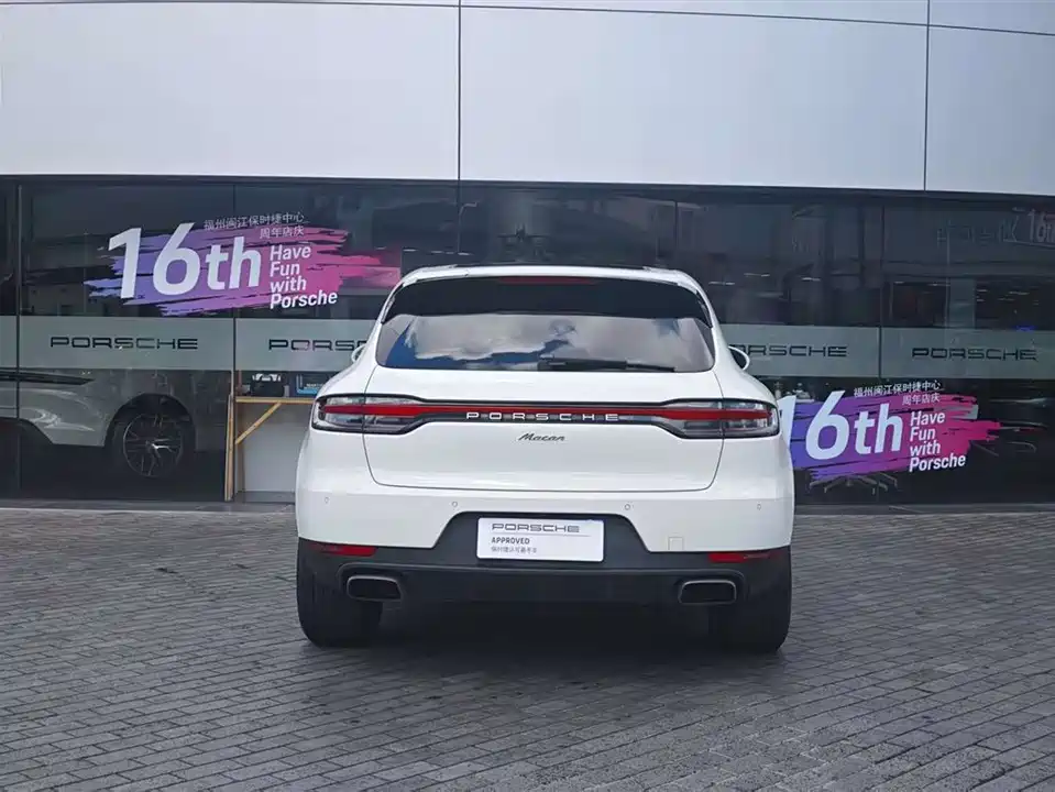 Porsche Macan