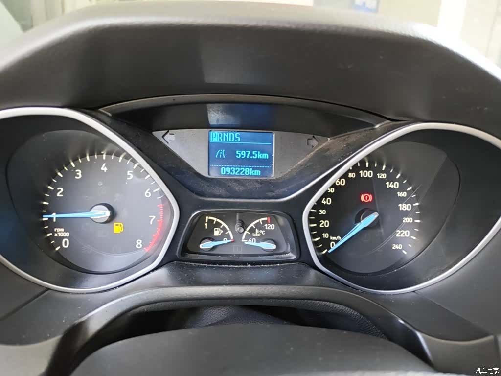 Ford Focus, 2016 12