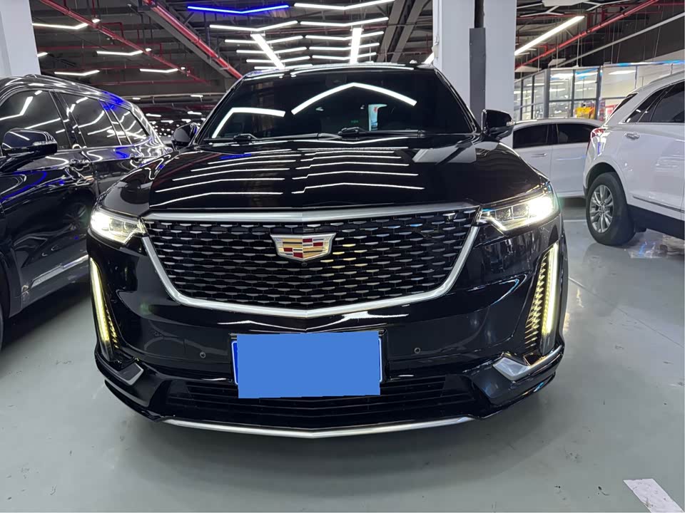 Cadillac XT6