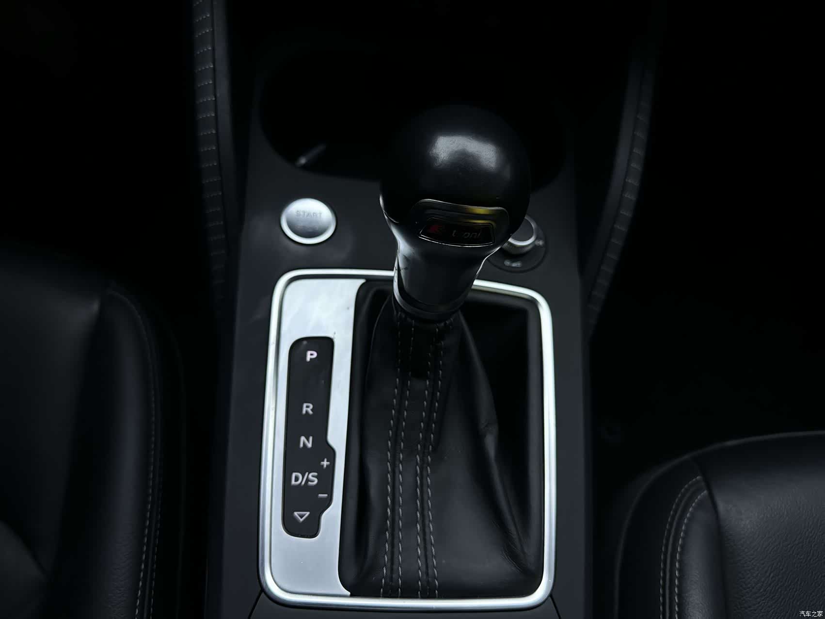 Audi Q2L, 2022 15