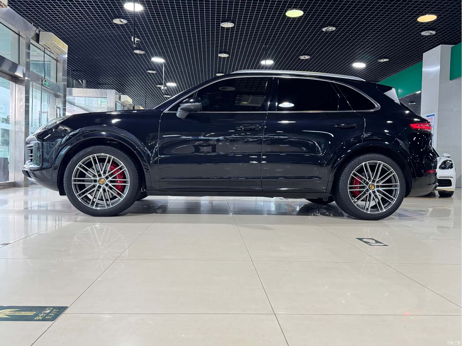 Porsche Cayenne, 2023 4