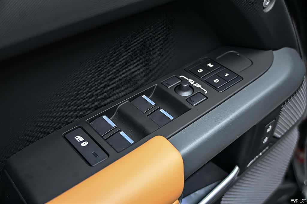 Land Rover Defender, 2024 24