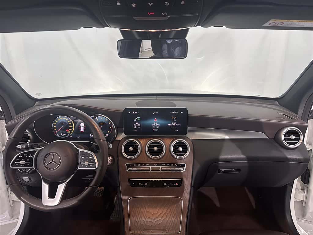 Mercedes-Benz GLC, 2023 9