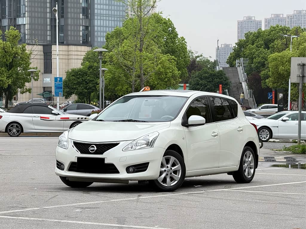 Nissan TIIDA