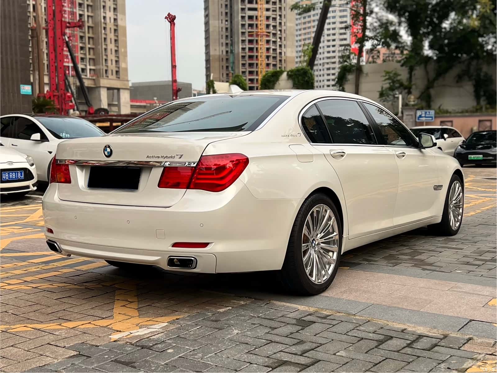 BMW 7 Series, 2013 11