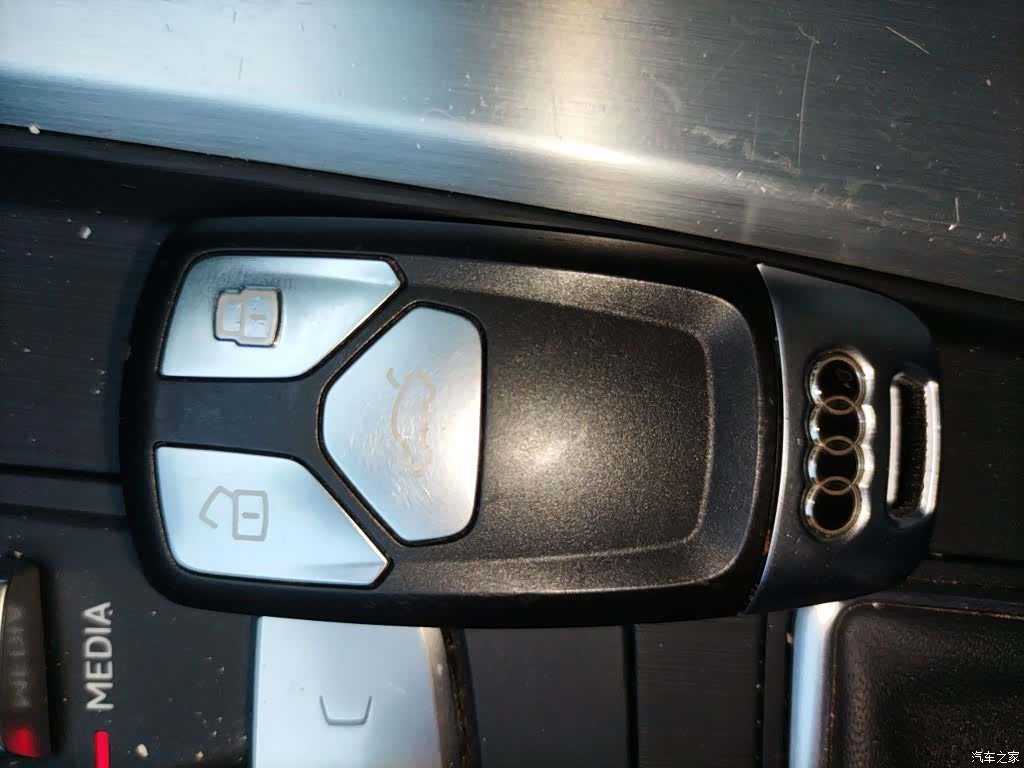 Audi A4L, 2016 9