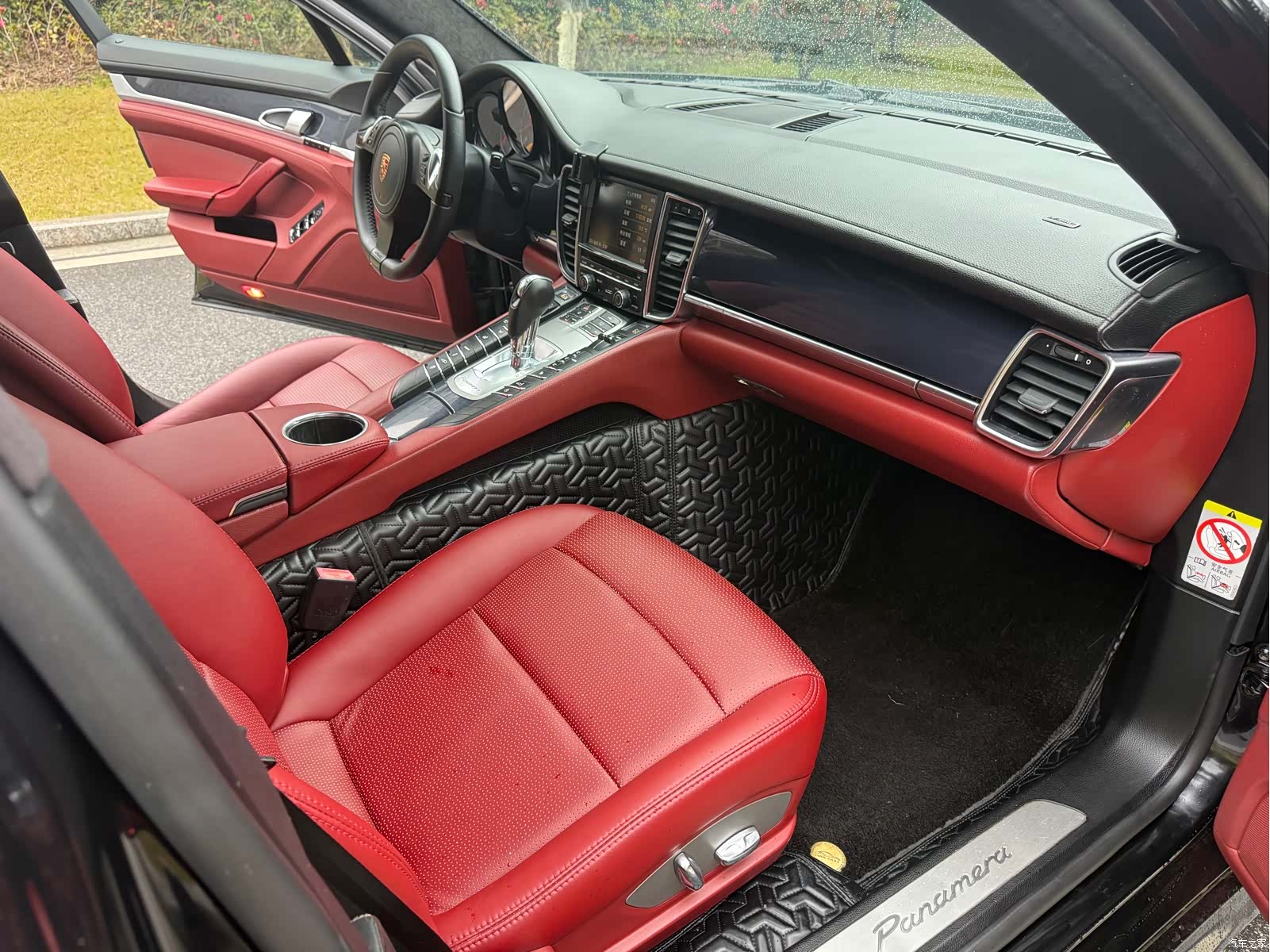 Porsche Panamera, 2011 14